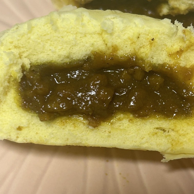 カレーまん中身②